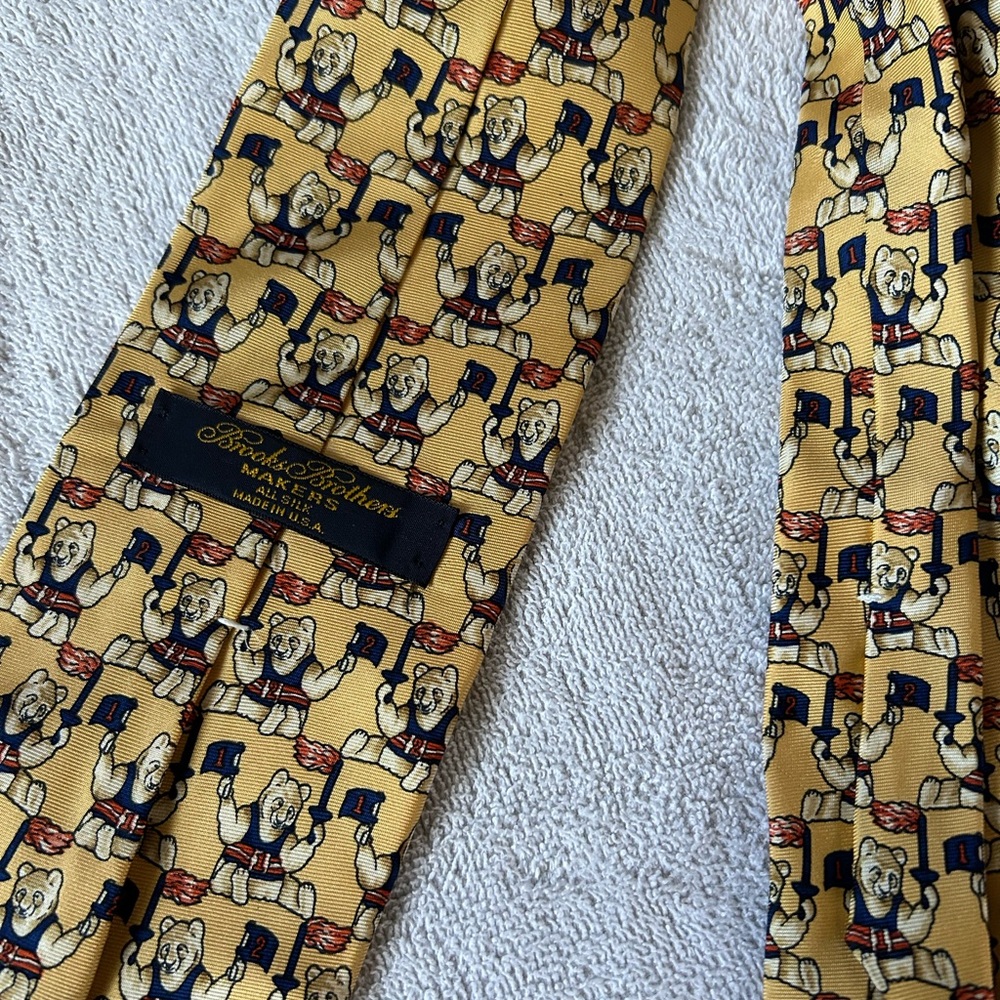 Silk tie